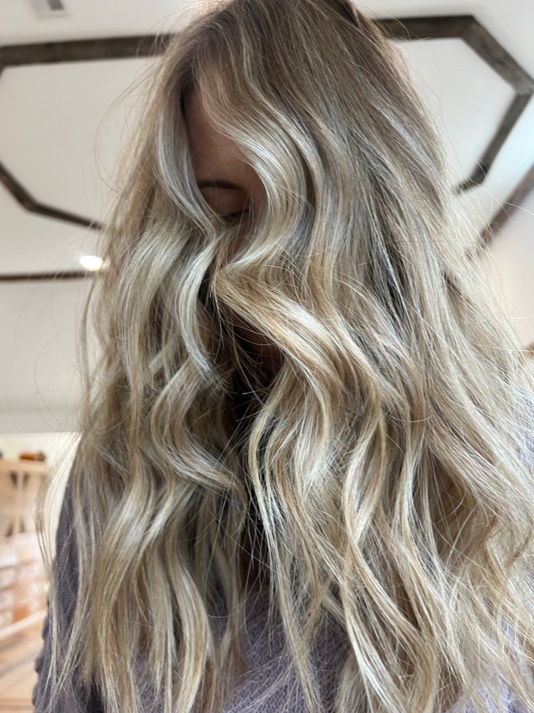 PARTIAL LIVED IN Blonde