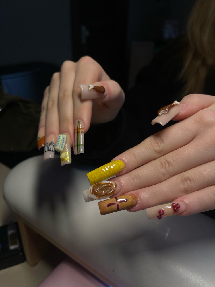 4 - 11 colors ( 6 plus nails) at Hause Of Nails in Buffalo, NY, NY