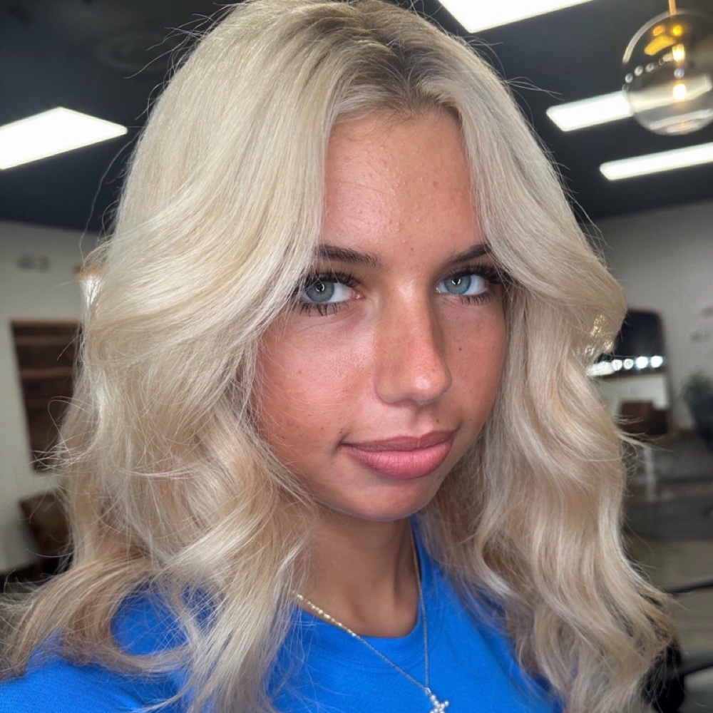 Ultimate Blonding at Kierstin  Moore in Burlington, NC