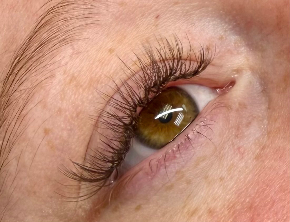 2 Week Eyelash Extension Fill