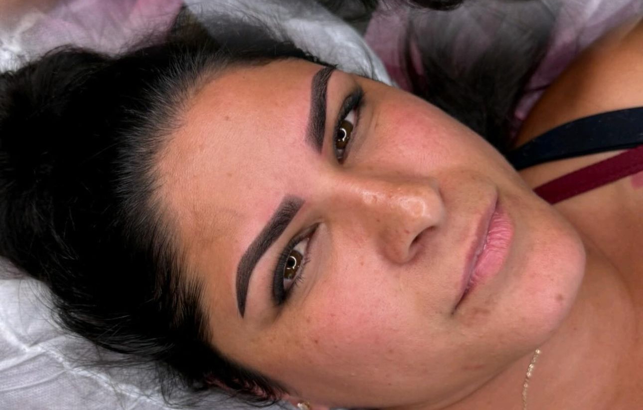 Full Powder Brow