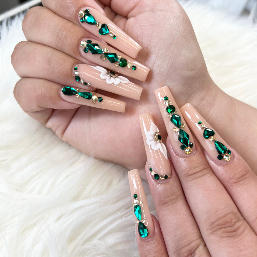 Fullset with Long Nails at At Hannah’s Studio in Covington, WA