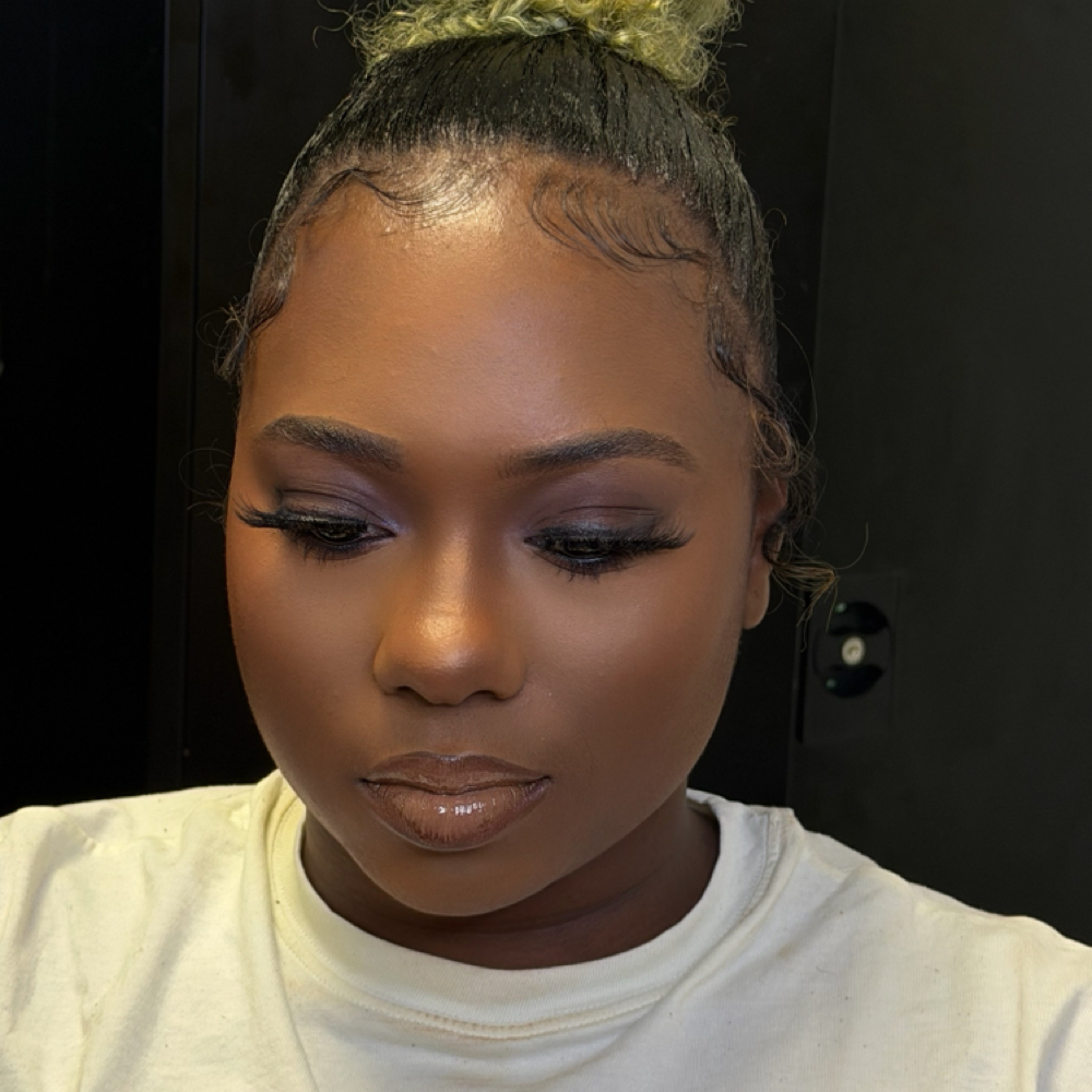 Grauation Makeup Sale at Mimic This Beauty in Killeen, TX