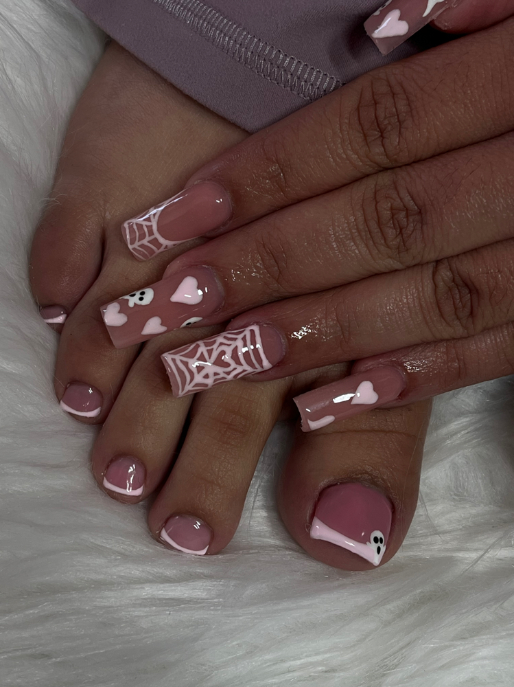 Fullset + French Pedicure