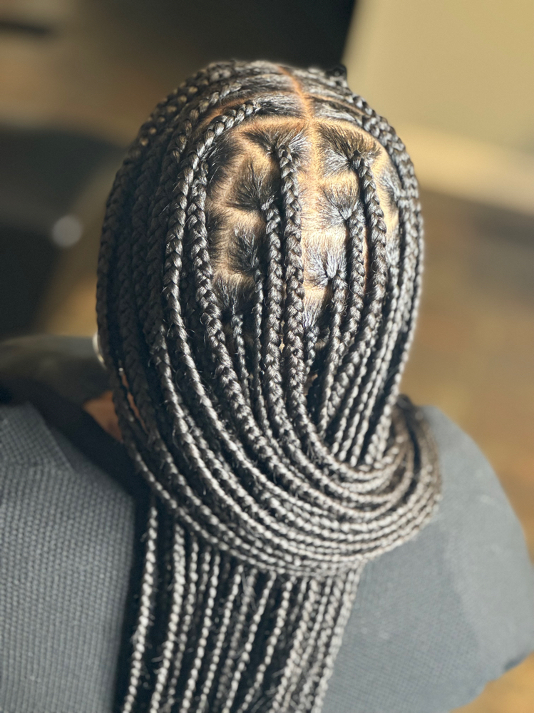 Medium Knotless Braids