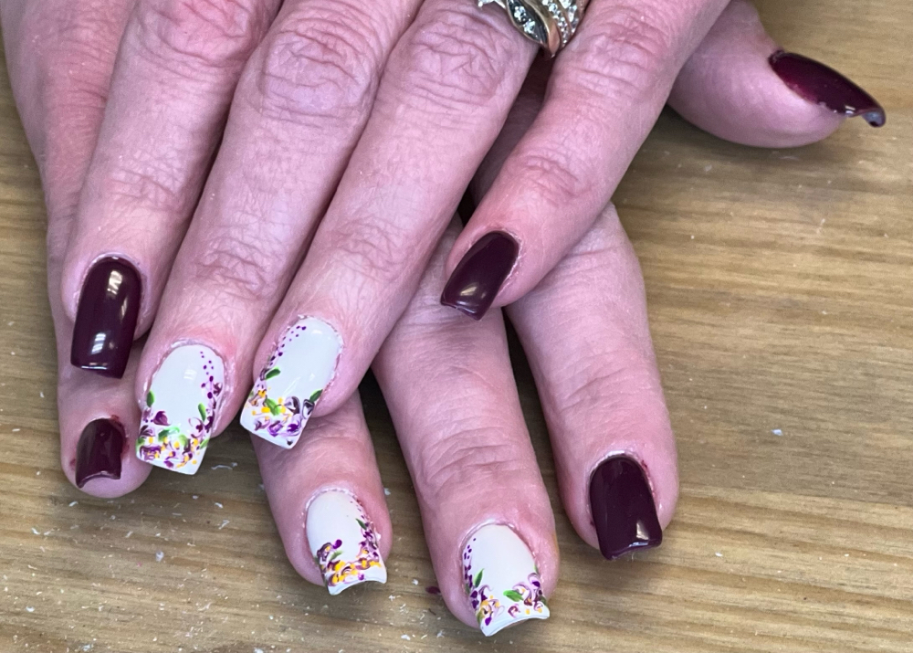 Basic Art -4 Nails