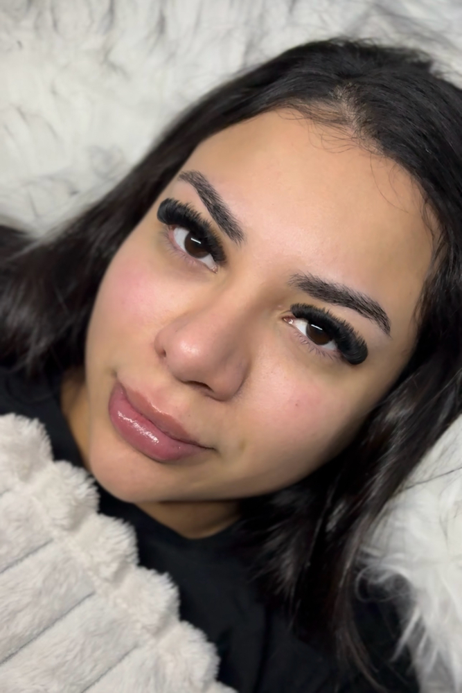 Mega Volume at di’classe lashes in Miami, FL