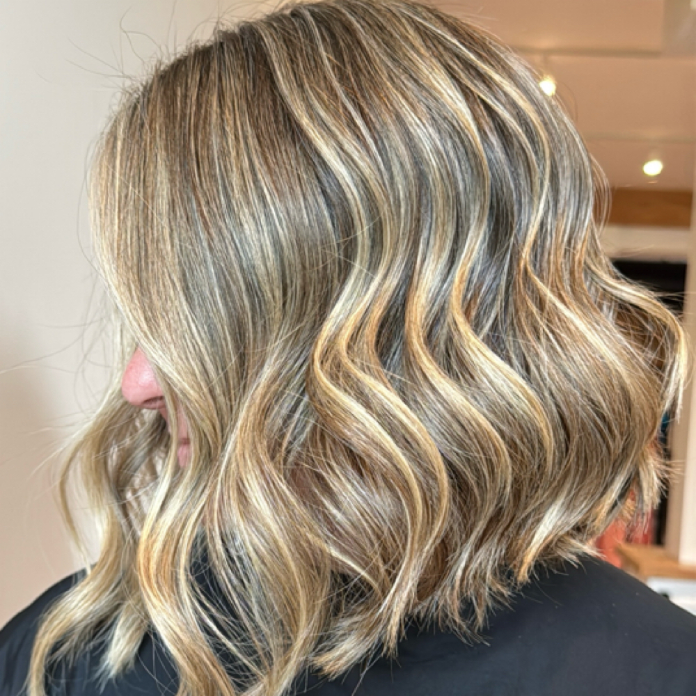 Root Touch Up at Esencia Hair Studio in Nazareth, PA