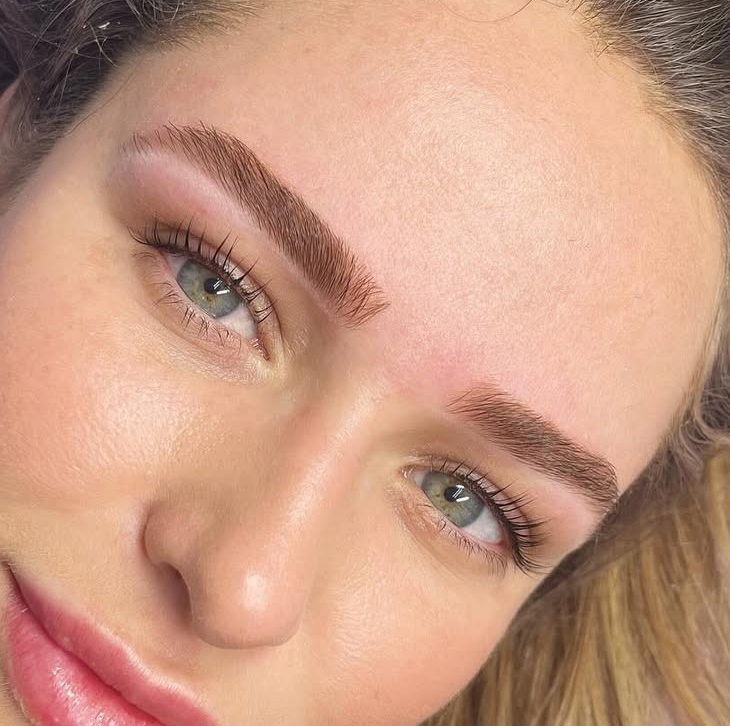 BROW DESIGN / SHAPING at Andressa Vadas Beauty in Newark, NJ