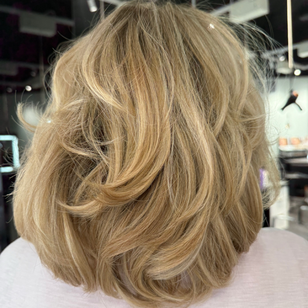 SHAMPOO + BLOWOUT at Sammistylist Hair in Bryan, TX