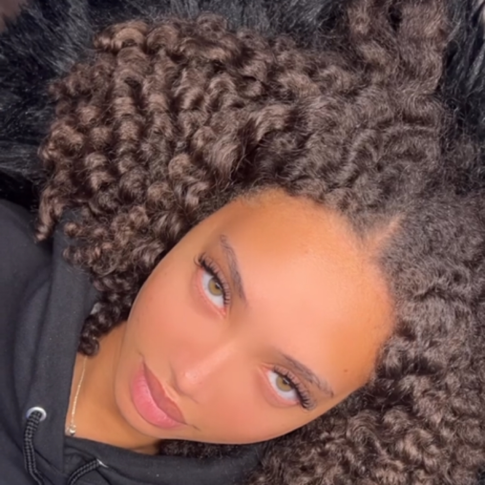 Extended 3- Week Lash Refill at High Maintenance Lashes LLC in Lubbock, TX