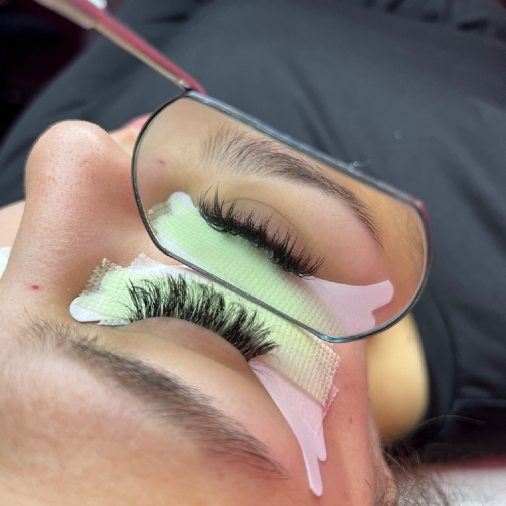 Eyelash Extensions at Everything Nails & Lashes in Pflugerville, TX