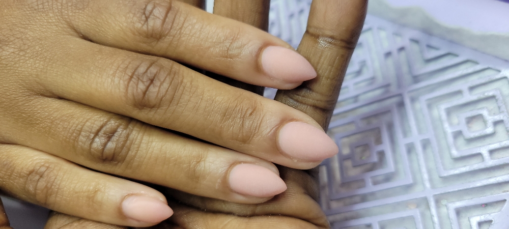 SHAPE: ALMOND OR POINTED