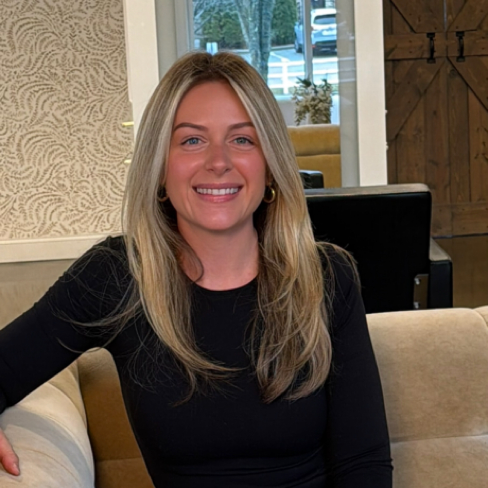 Blowout Cassy at East Salon // Easton in South Easton, MA