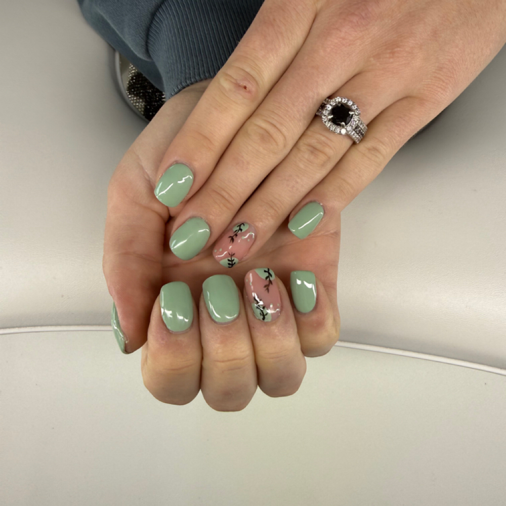 No Chip Manicure at Nailsbyalenajs in Manteno, IL