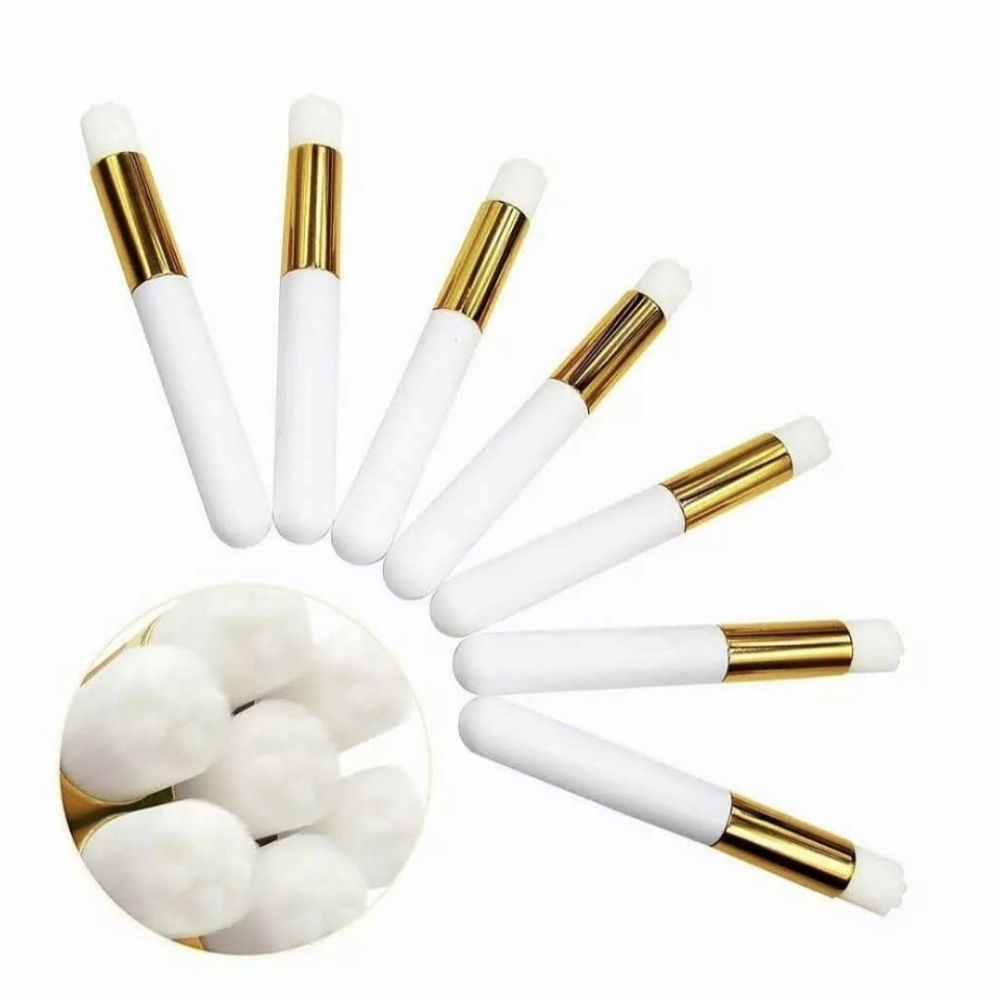 Lash Brush at Dream lashes and brows in Glendale, AZ