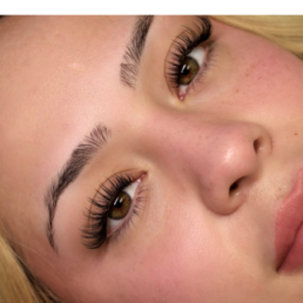 Full Set Of Lash Extensions at Mavo Lash in Houston, TX