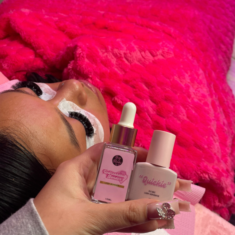 Lash Training Volume Extensions at Big Blinks by G in university place, WA