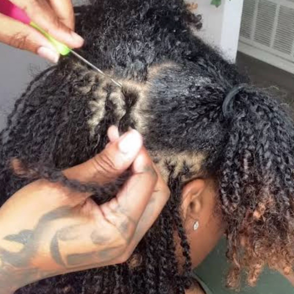 Sisterlock Retie at Juciey Hair Care in Chicago, IL