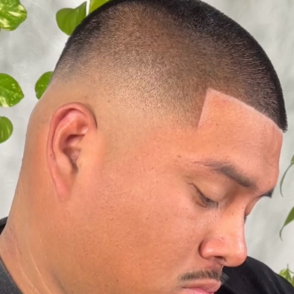 Haircut at EricSculptsprecise S/P in San Bernardino, CA