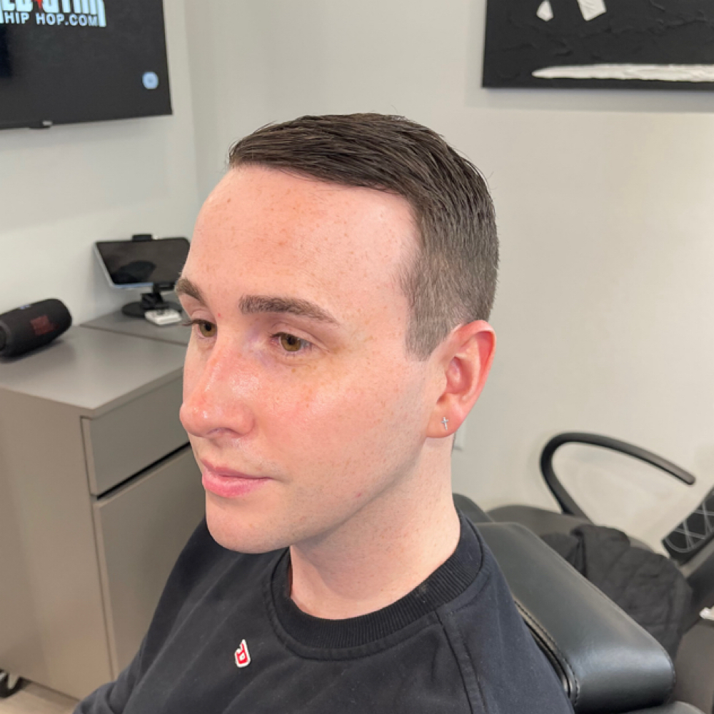 💚 Haircut (No Facial hair) at Blendz By Jenn LLC in Houston, TX