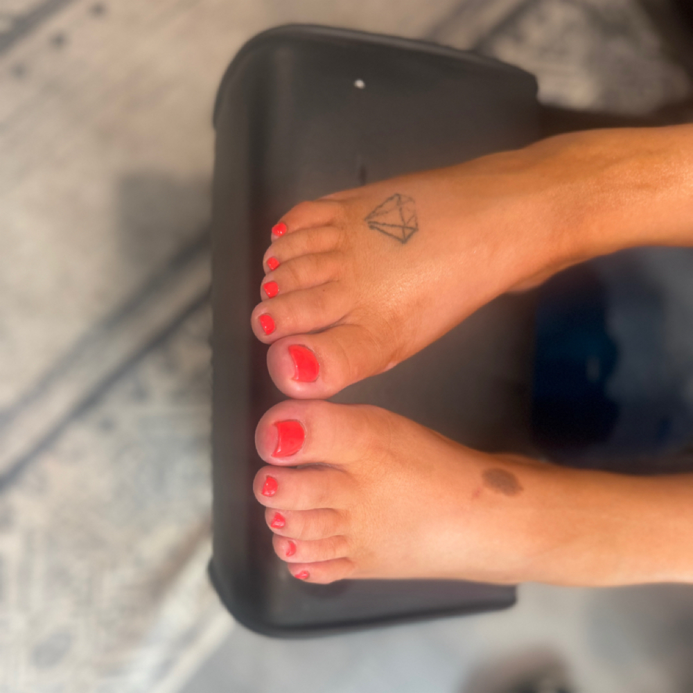 Gel Polish - Toes at Boho Beauty - Nails by Taylor in Mayfield, KY