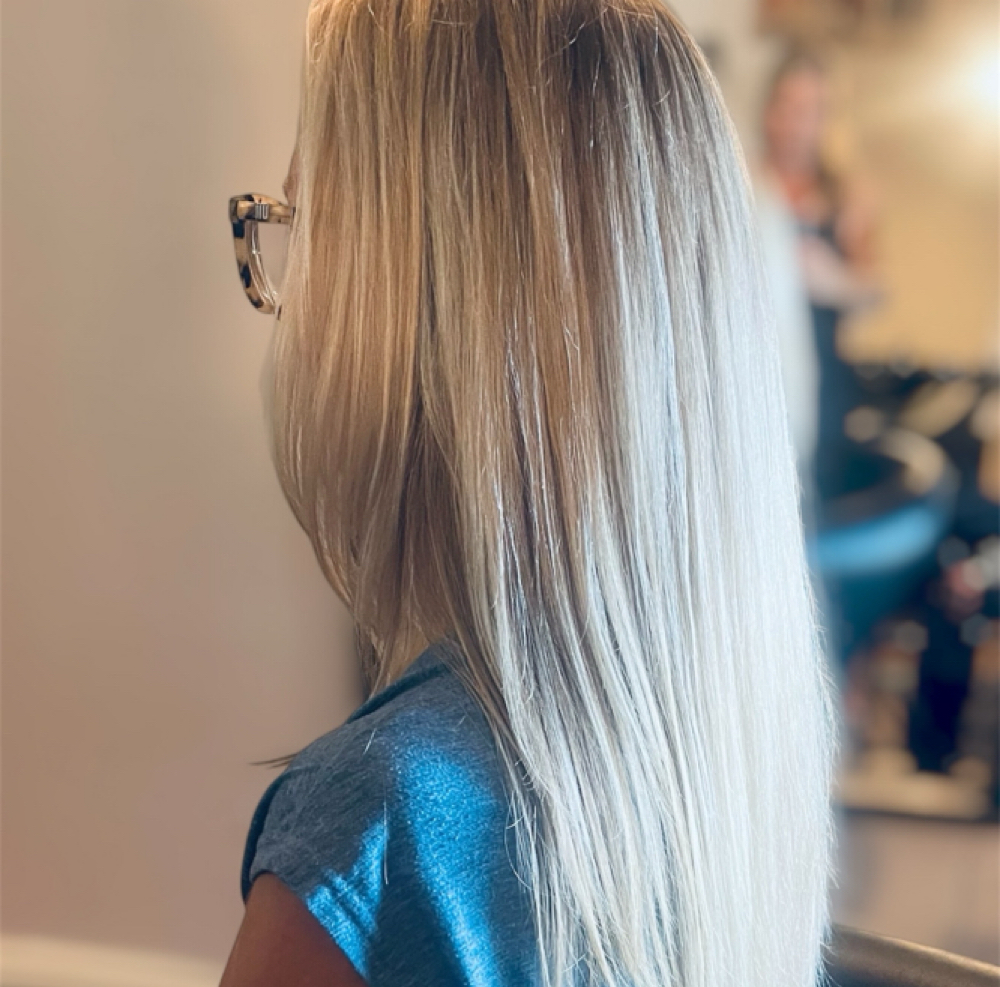 Full Highlight/Foilage at Wildhorse Salon in Shelbyville, TN