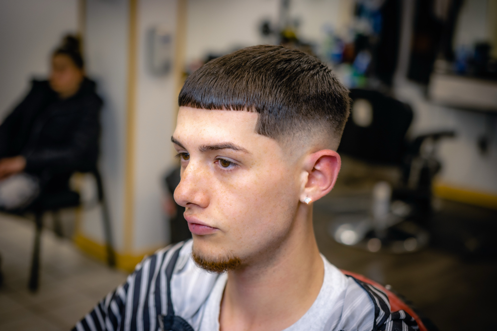 Mens / Boys Medium / High Skin Fade