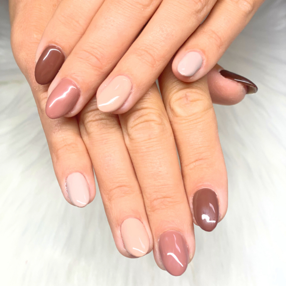 STRUCTURED MANI at Southern Oregon PEDICURE CLINIC in Medford, OR