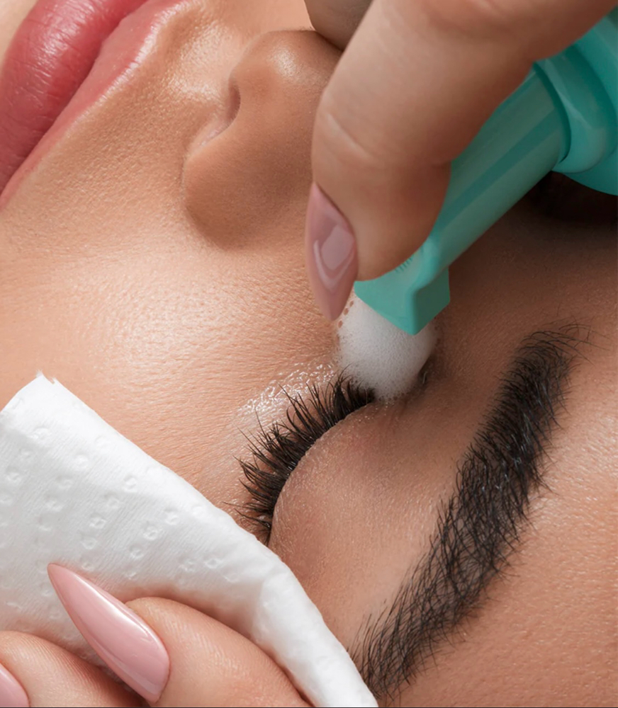 Lash Removal