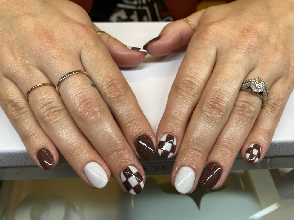 Custom Nail Art (1-4 nails)
