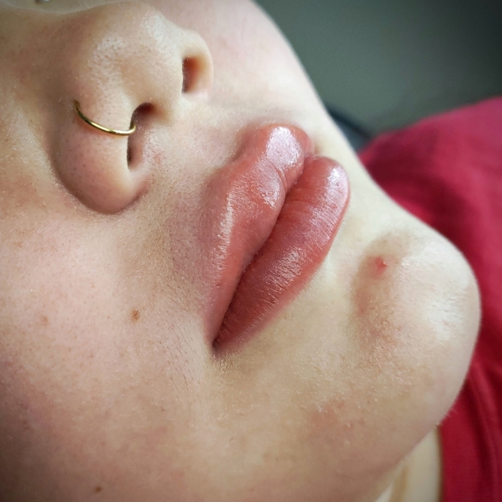 Lip Blushing All Over at Jade the mouse in Lubbock, TX