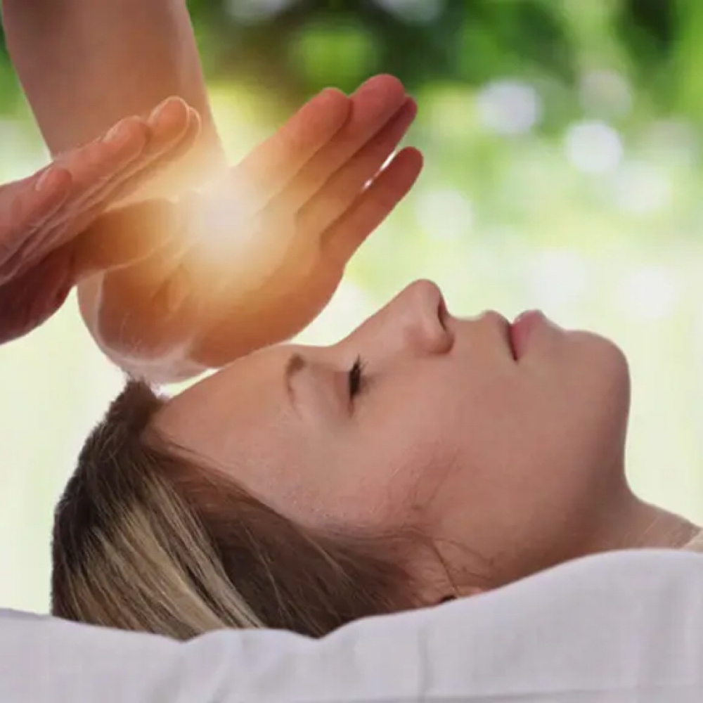 ✨Reiki & Guided Meditation at Vattskin in Los Ángeles, CA