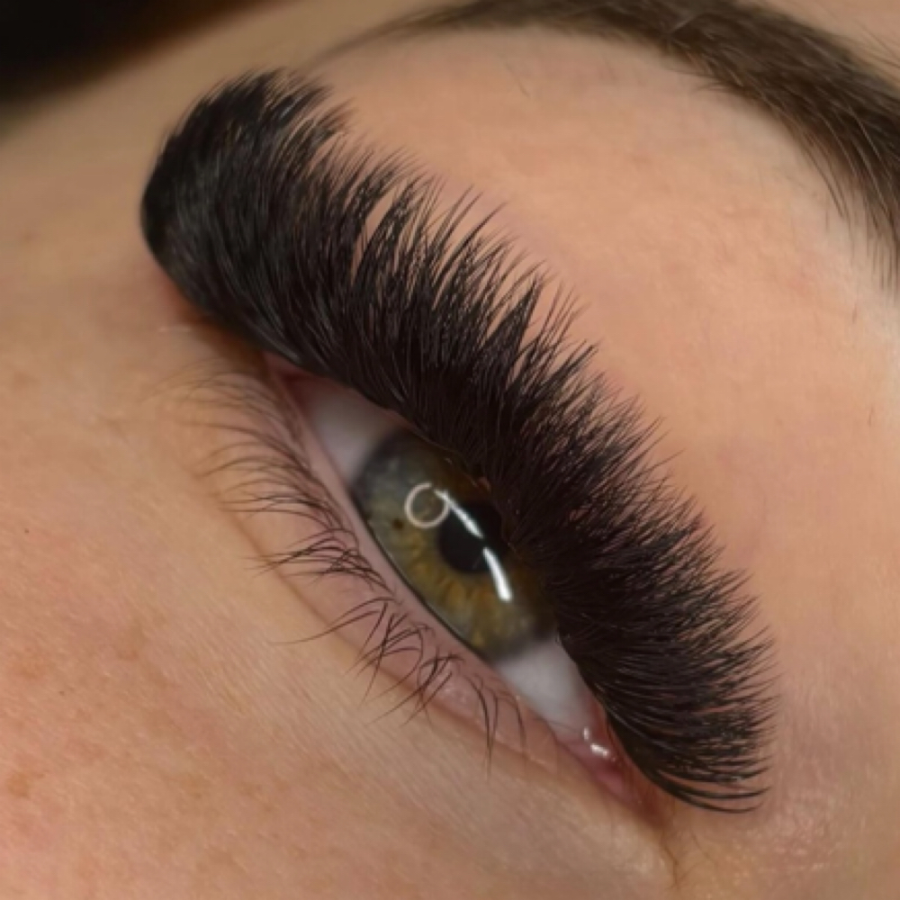 Mega Volume Full Set at LASHES BY YANI in Fort Smith, AR