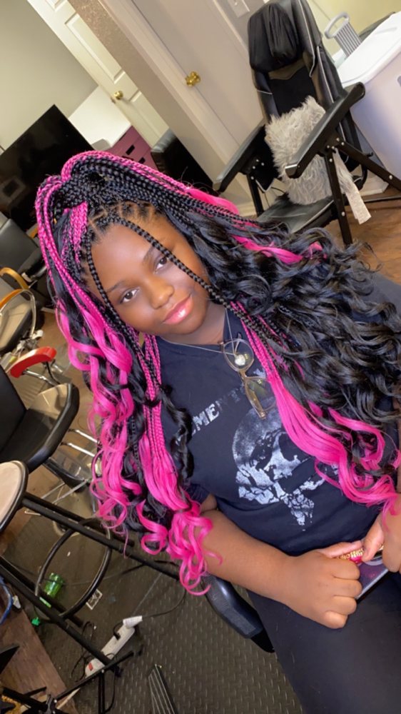French Roll Knotless Braids Small