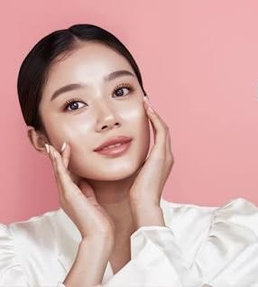 Collagen Facial Mask at Huu Duyen Spa in Lexington, MA