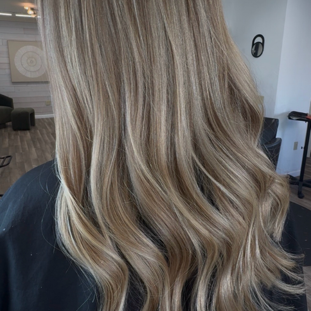 Custom Blonding at SUNSTONE SALON LLC in Murrysville, PA