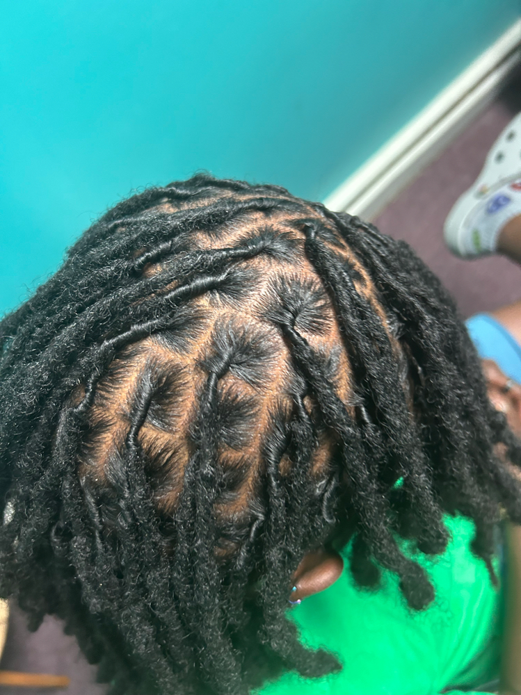 Loc Retwist (above Shoulder)