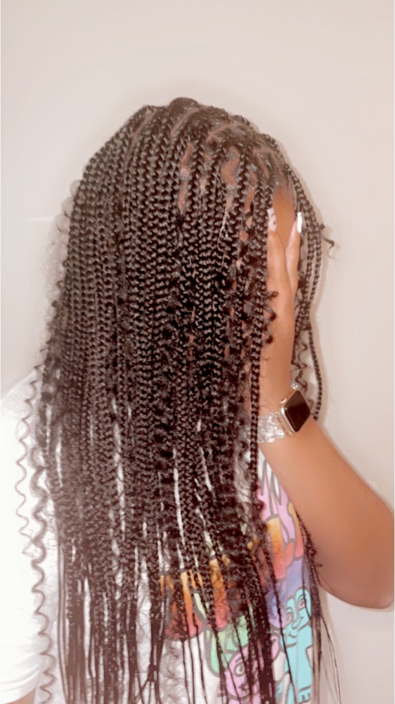 Medium Small Distressed W/out Hair