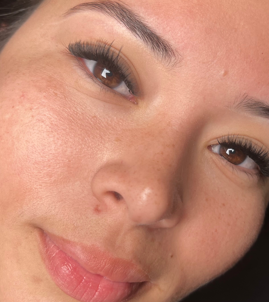 Wispy Hybrid Lash Full Set