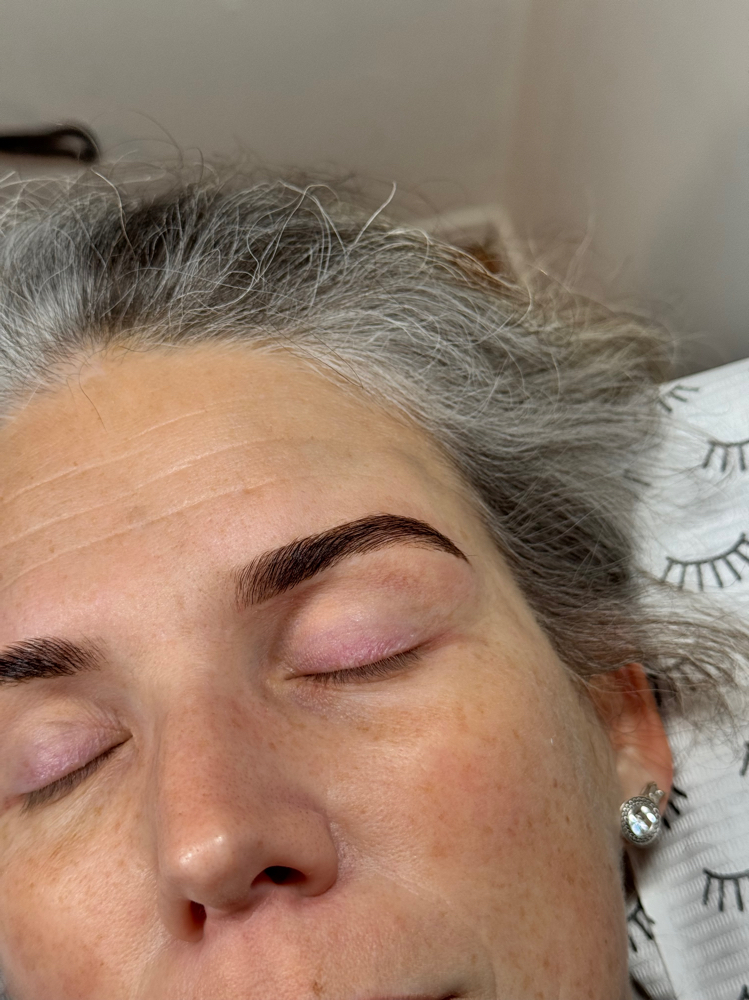 Eyebrow Hybrid Stain & Lamination