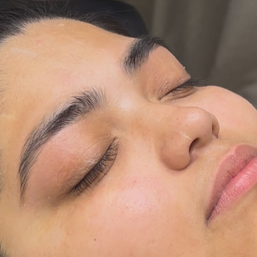 Eyebrow Threading at Ez’s Lounge in Marshall, MN