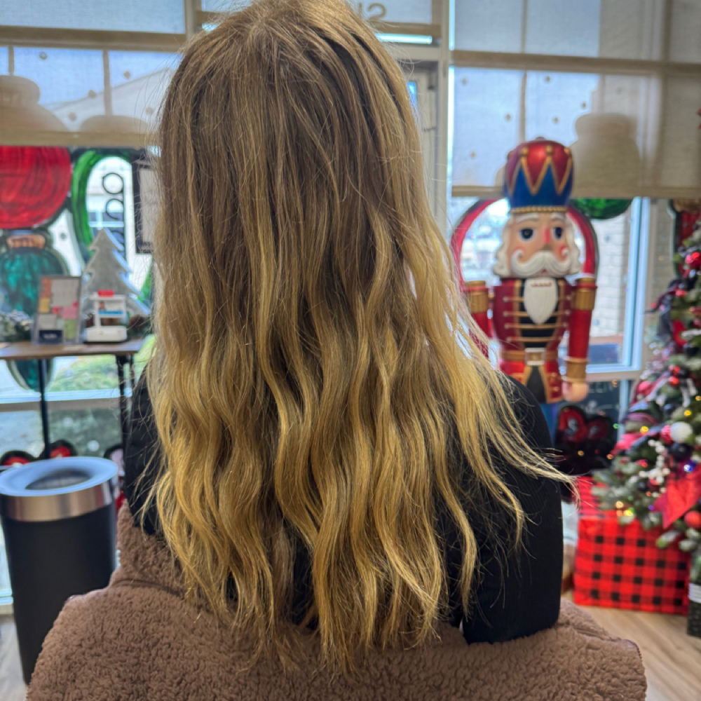 Shampoo/style at Hair by Avery in Southaven, MS