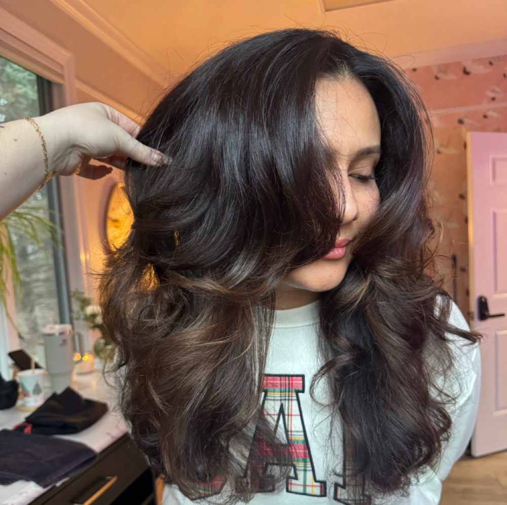 Shampoo Blowdry With Extensions at Liv.Hair.Co. in Granger, IN