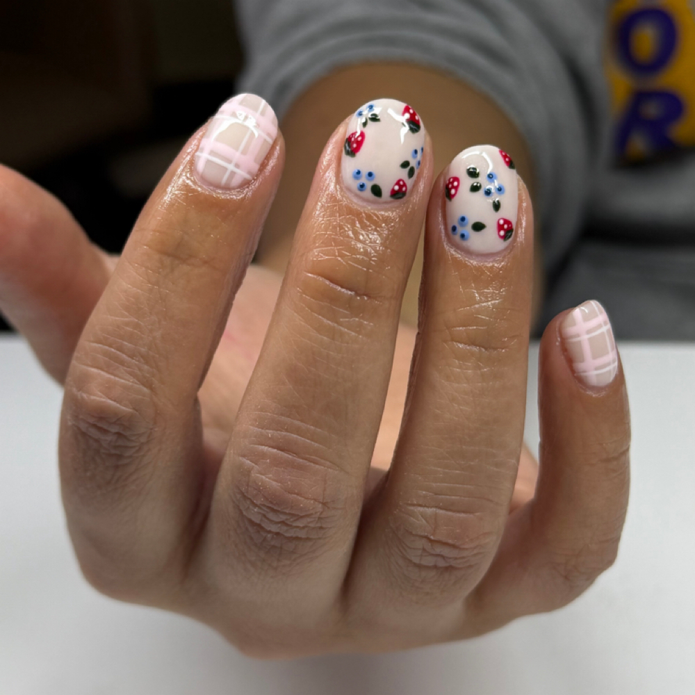 Tier Fill In at Painted By Ria in Bowling Green, KY