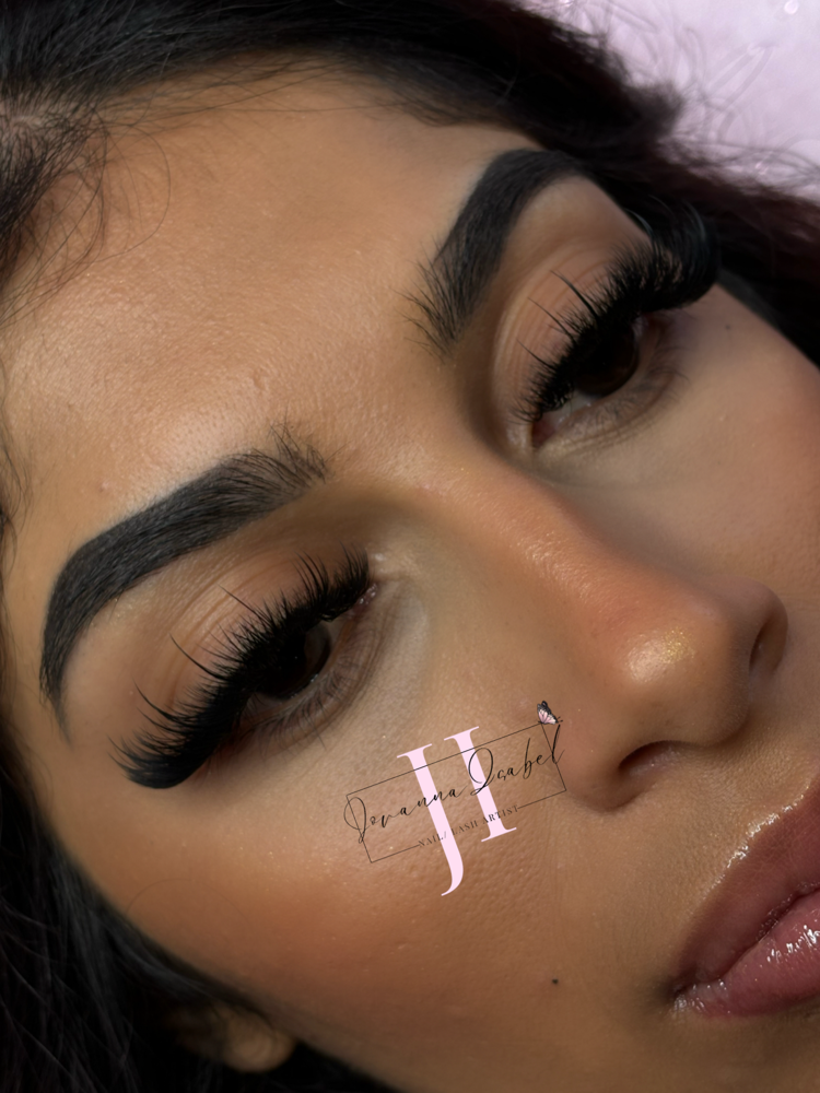 Volume Lashes