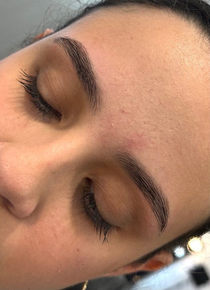 Cejas con hilo at Denisse Plasencia in Ridgefield, NJ