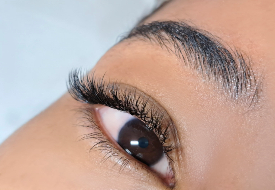 Lash Removal