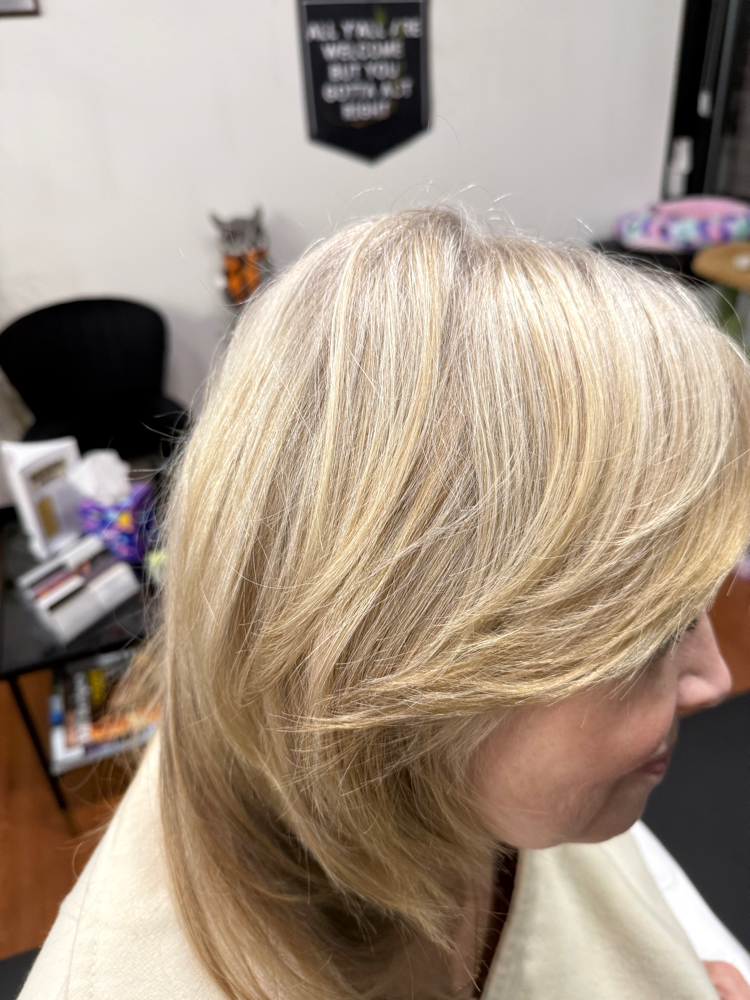 Highlight+haircut (long Hair) at Hair gloss by Sofia in Oswego, IL