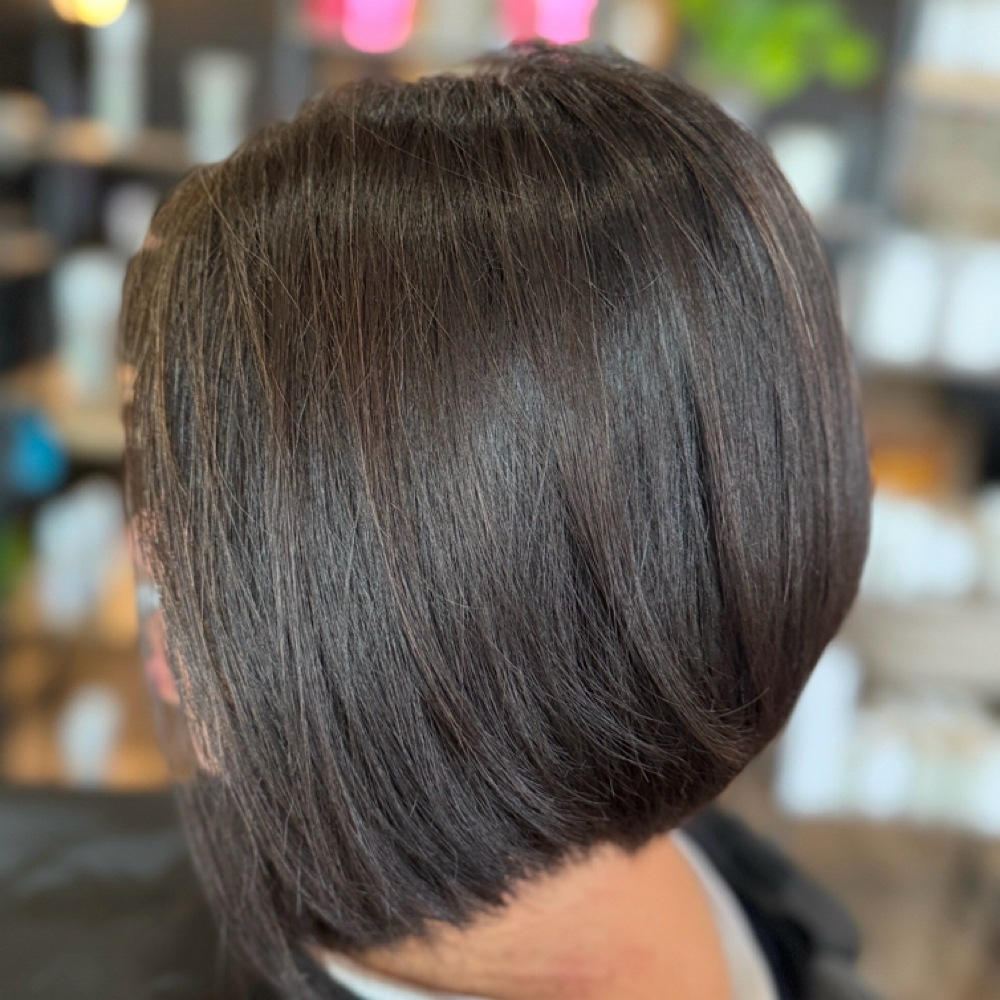 Woman's Cut at Platinum Beauty Co in Benton, LA